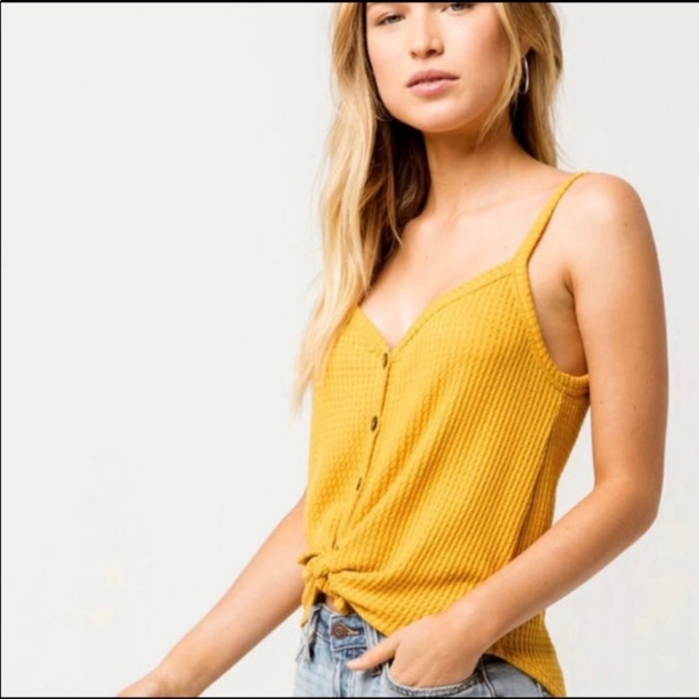 Sky & Sparrow Black Waffle Knit Tank Top